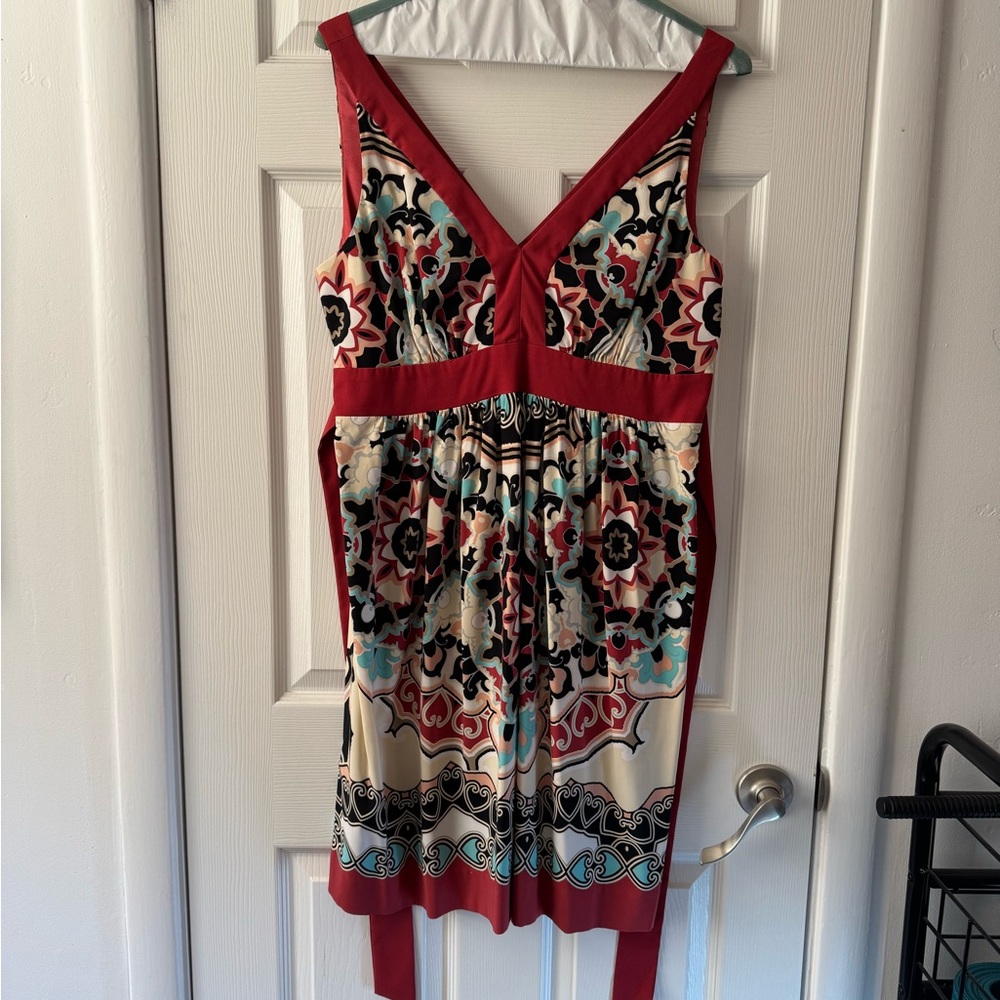 Elegant Red and Black Patterned Dress